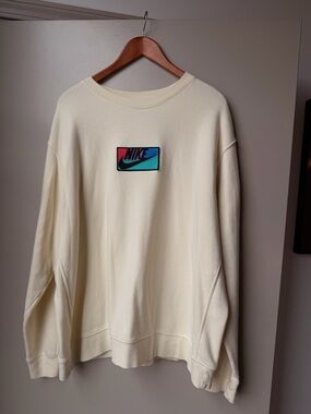 Nike Cream Crewneck Sweatshirt with Multicolor Logo